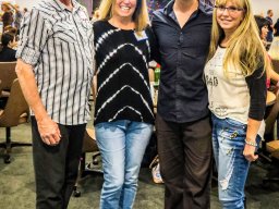 BB 02 THE WOMEN MAKE THE MEN LOOK   GOOD.